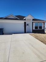 featured image of 600 Short Leaf Ln