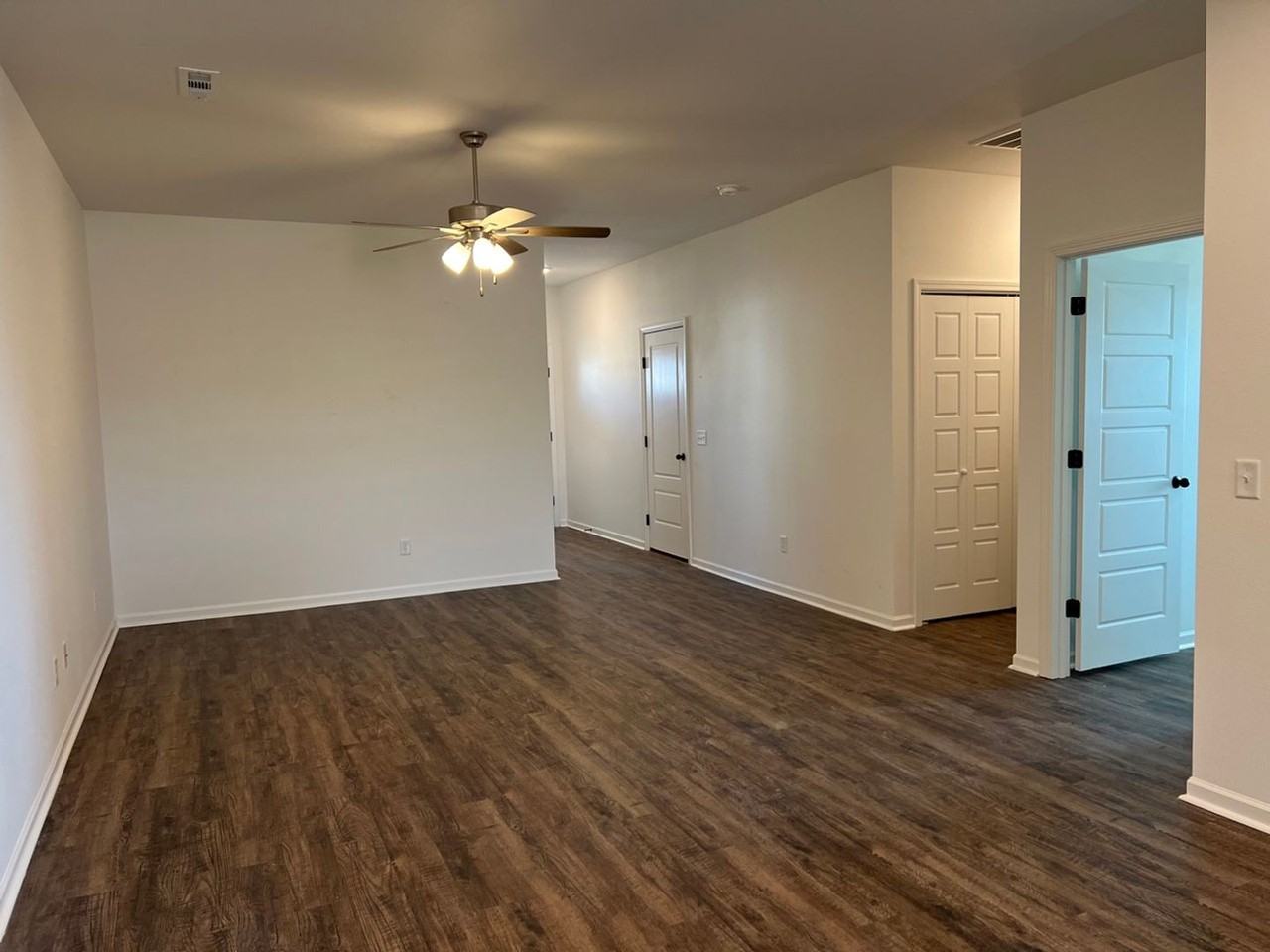 600 Short Leaf Ln - Photo 7 of 31