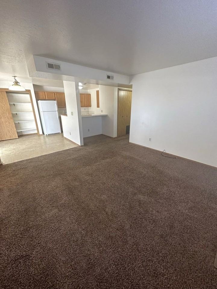 165 Monroe Blvd. - Photo 3 of 14