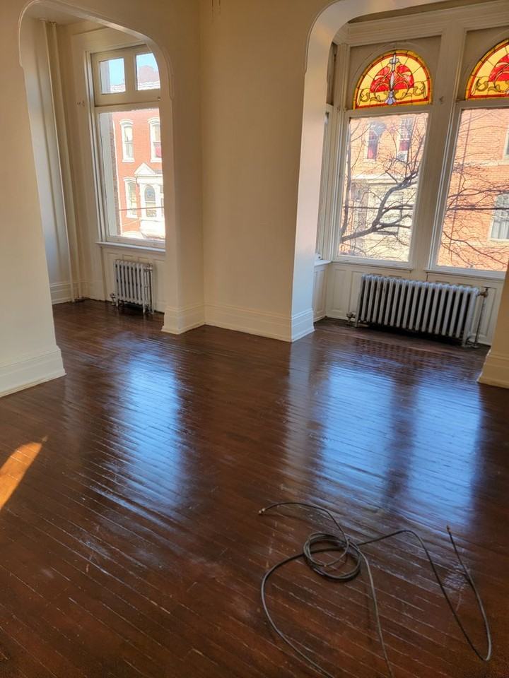 152 E. PHILADELPHIA STREET - Photo 2 of 5