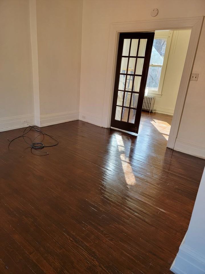 152 E. PHILADELPHIA STREET - Photo 3 of 5