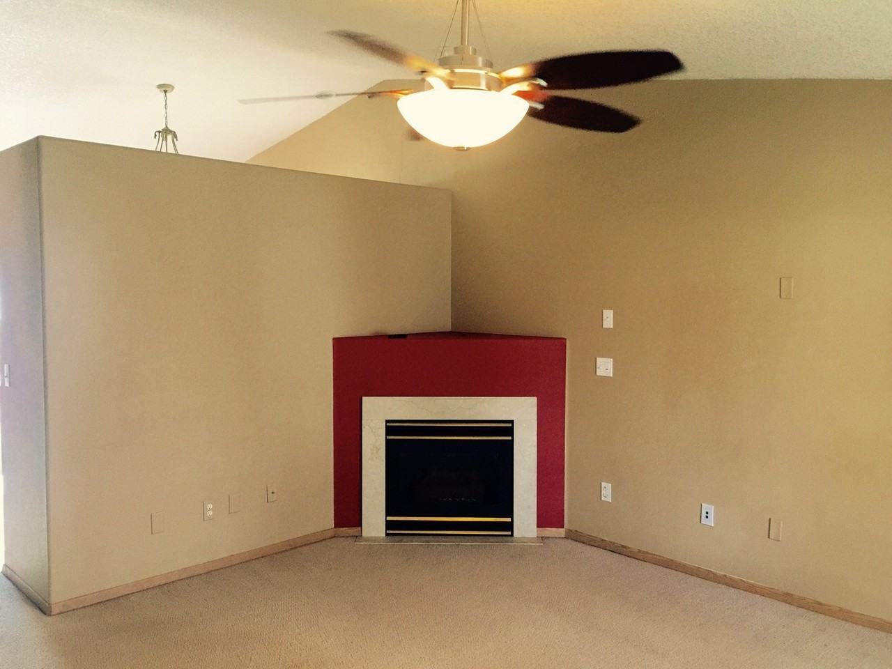 2301 Ne 77th Ave - Photo 2 of 8