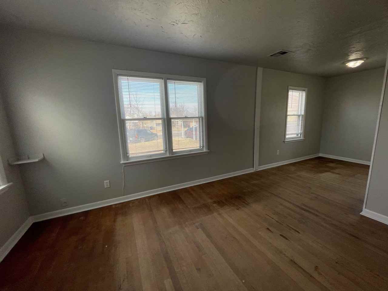 3910 Nw 26th St - Photo 3 of 22