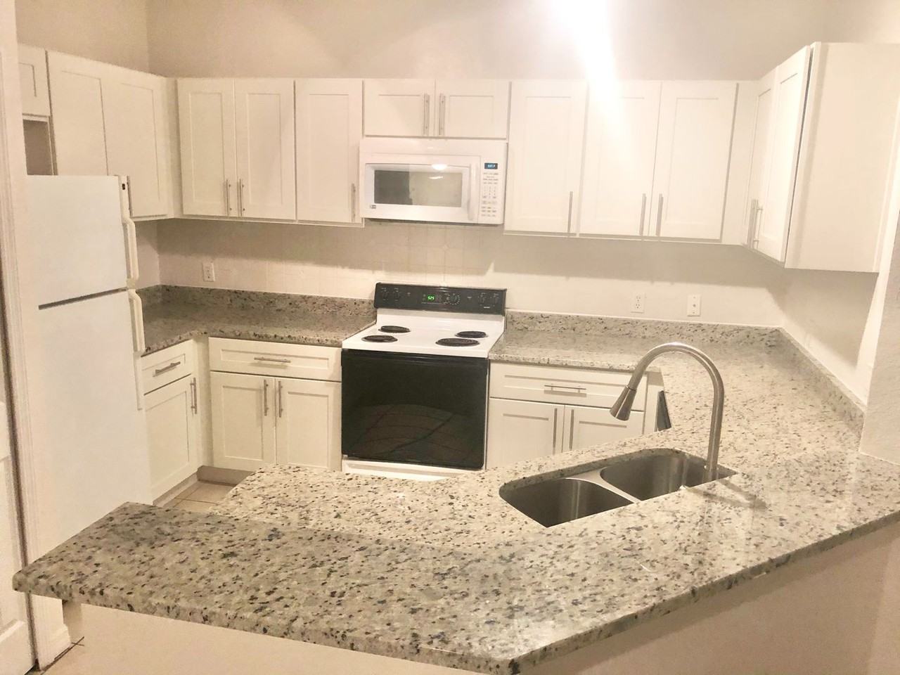 2640 Legacy Villas Dr - Photo 3 of 12