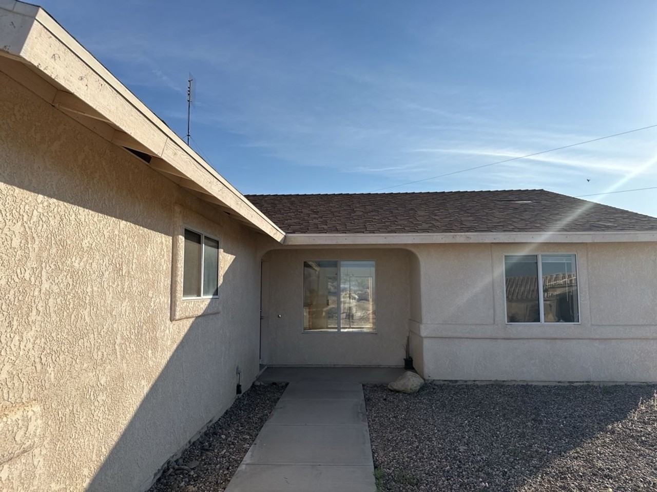 1340 Garvey Dr - Photo 3 of 21