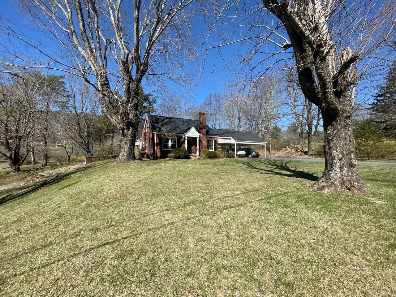 1222 Poplar Grove Rd - Photo 2 of 28