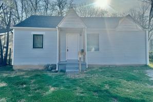 featured image of 742 N Warren Ave