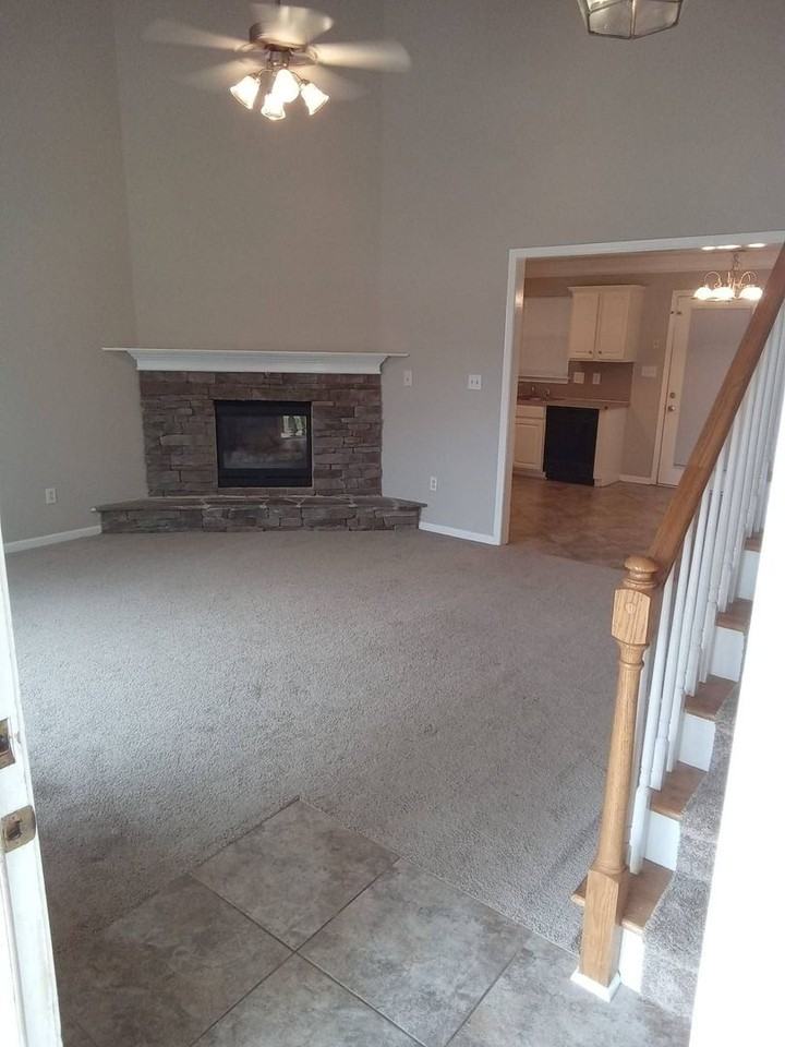 738 Ablow Dr - Photo 4 of 25