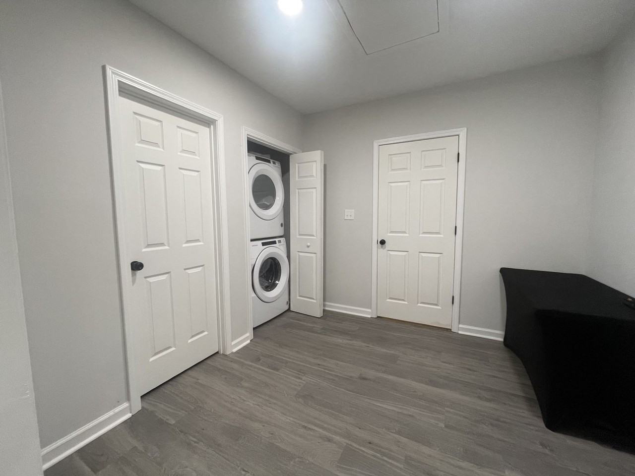 145 Dwight Rd - Photo 4 of 9