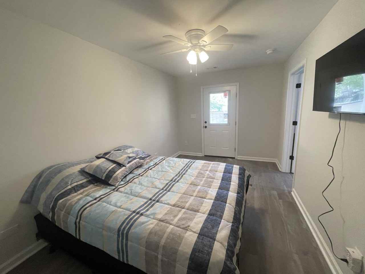 145 Dwight Rd - Photo 6 of 9