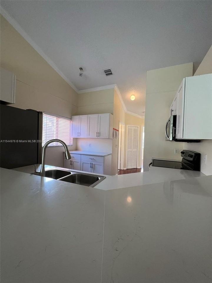 7 Via De Casas Sur - Photo 2 of 19