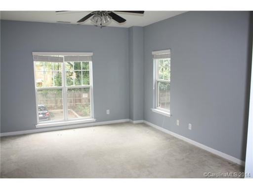 1232 Duncan Gardens Dr - Photo 3 of 12