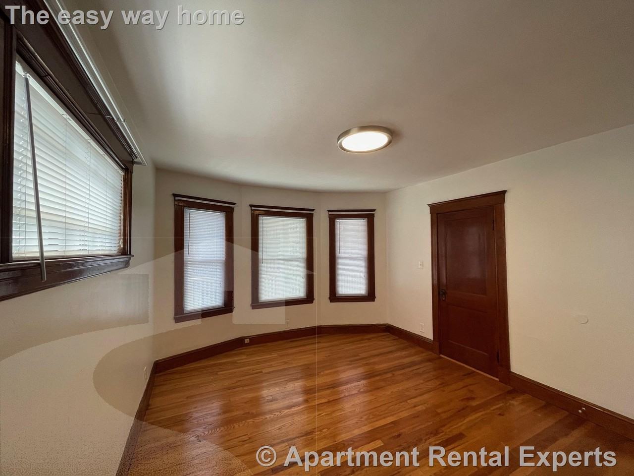 3 Edgar Ct #2 - Photo 4 of 16