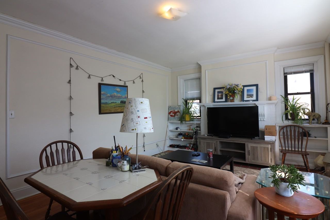 28 Park St #2 - Photo 3 of 19