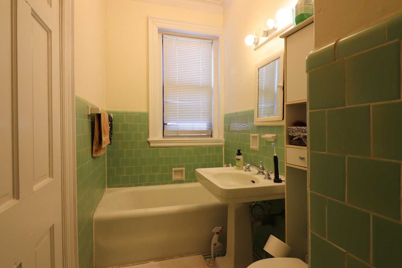 28 Park St #2 - Photo 5 of 19