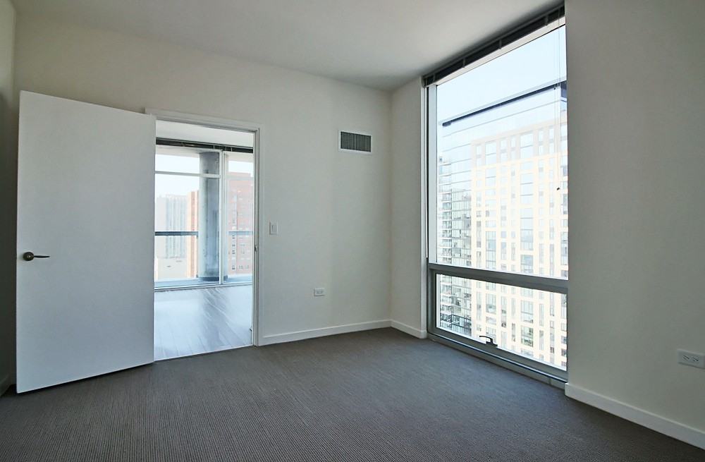 805 N La Salle Dr #1-1 - Photo 7 of 18