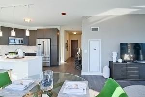 featured image of 465 N Park Dr