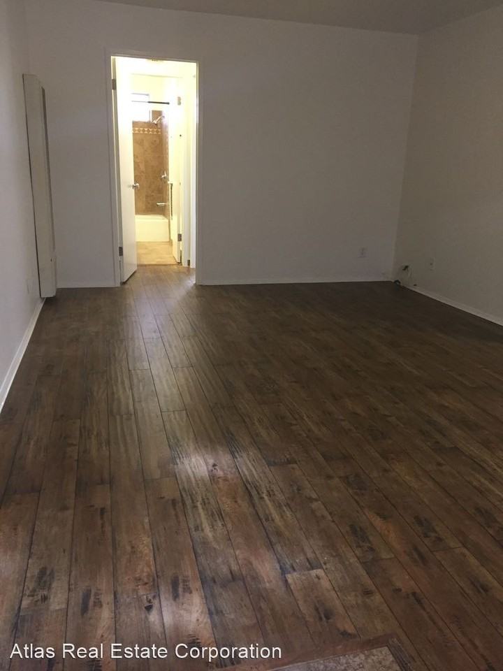 717 Strand Street - Photo 3 of 8