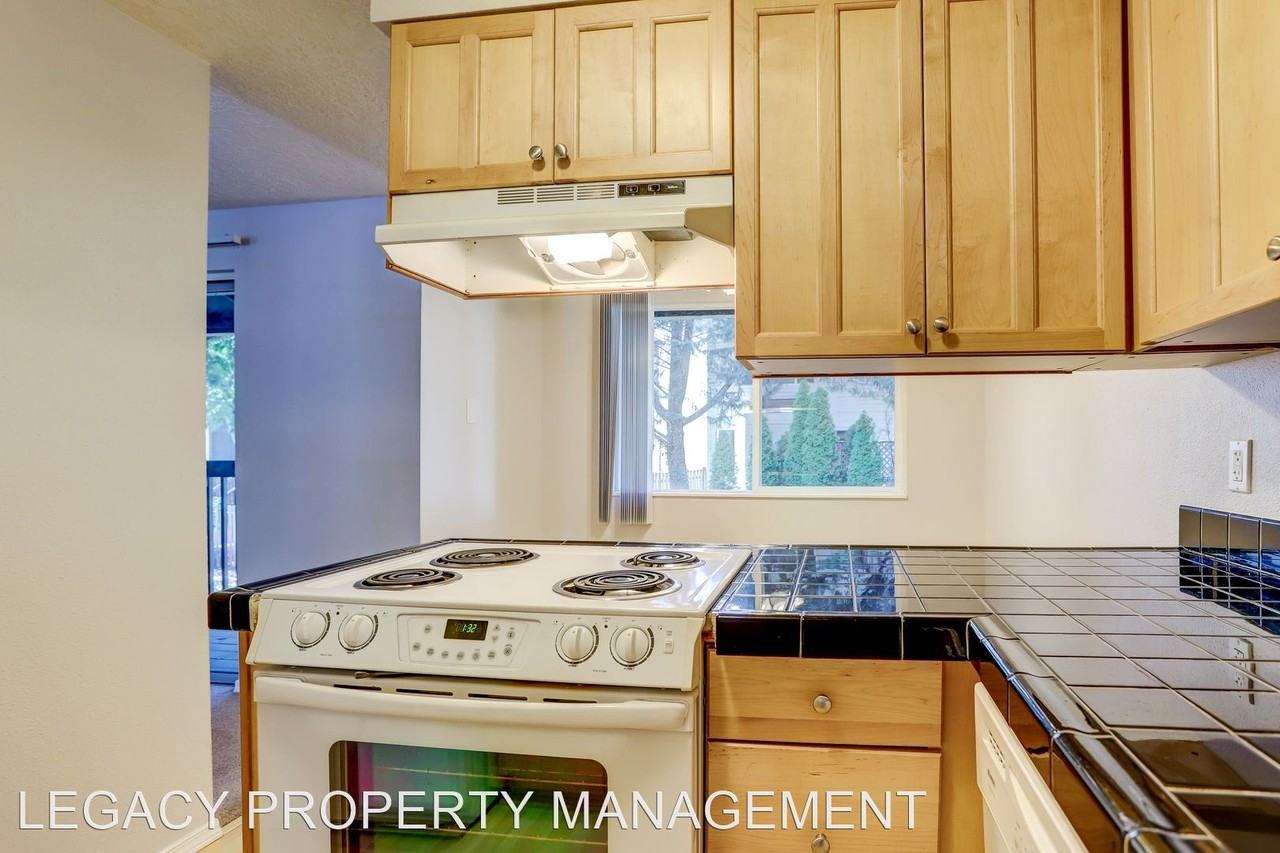 10305 SW Wilsonville Rd. - Photo 2 of 32