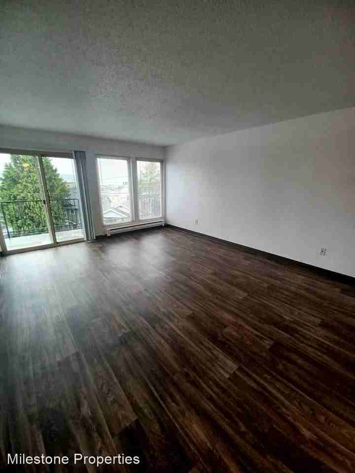 3800 Bridge Way N - Photo 2 of 14