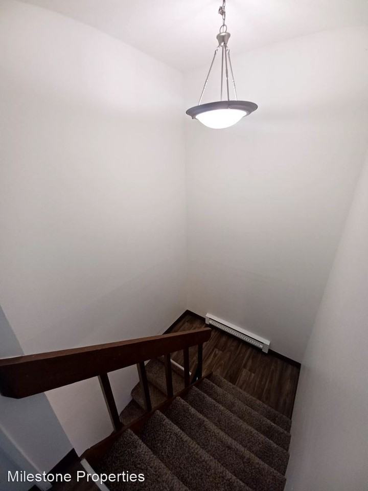 3800 Bridge Way N - Photo 3 of 14