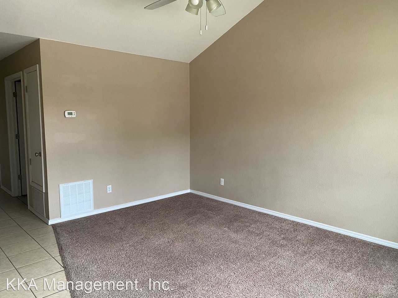 Cute Duplex in Dewey - Photo 2 of 12