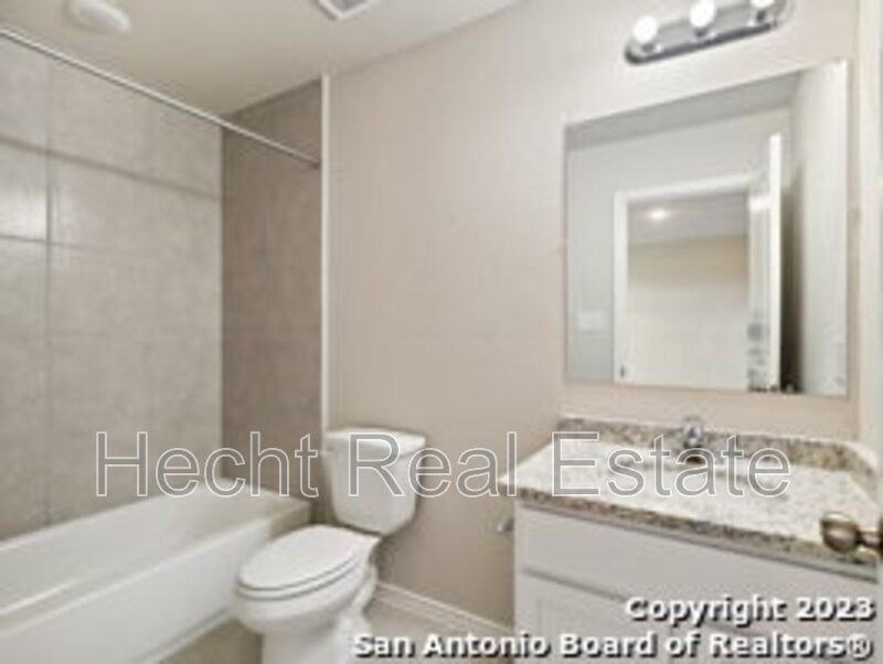 9919 Grove Mist #103 - Photo 6 of 35