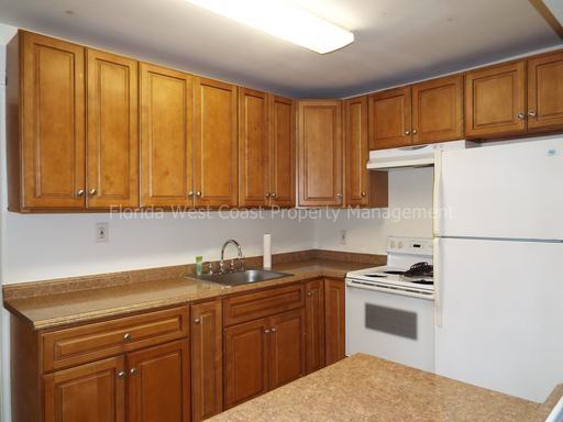 6420 26th St W - Photo 2 of 14