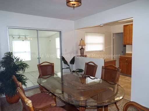 6420 26th St W - Photo 3 of 14