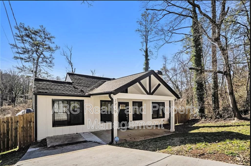 2215 Lang Dr Sw - Photo 2 of 37