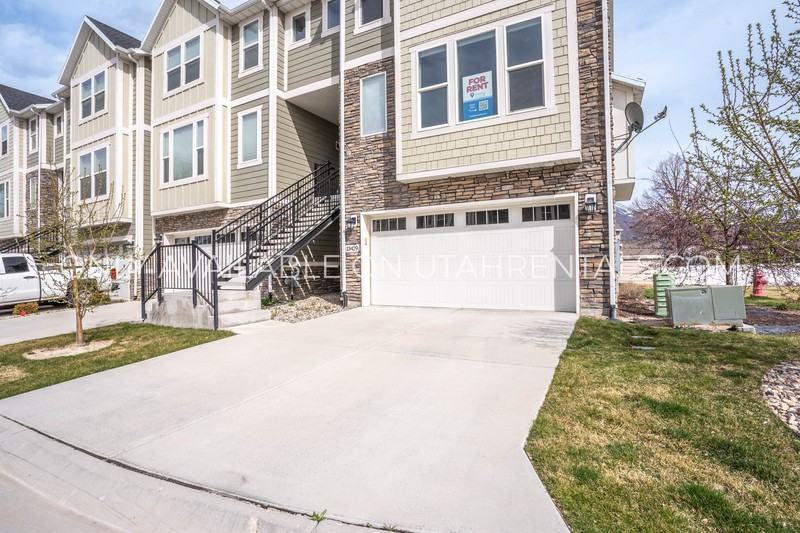 13429 S Silver Rock Ln - Photo 3 of 33