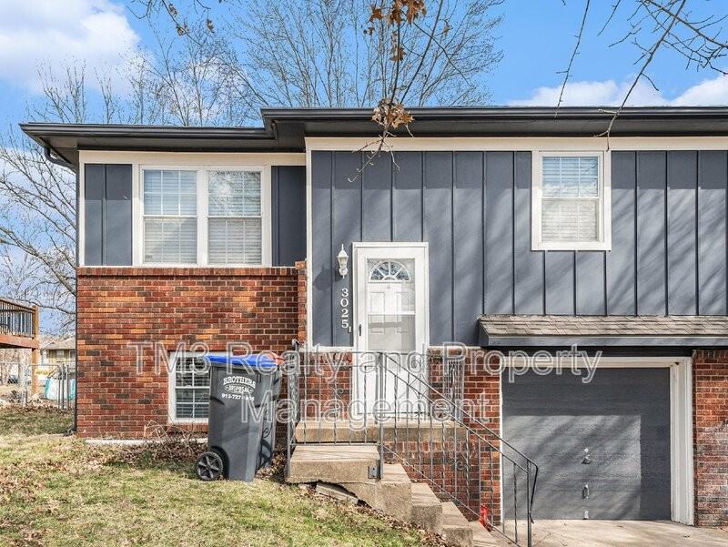 3025 N 156th St - Photo 2 of 36