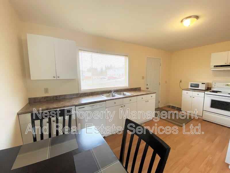 14 Little Wedeene St #1 - Photo 3 of 11