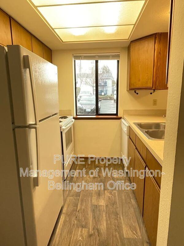 2324 Valencia St #2 - Photo 3 of 13