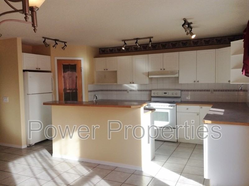 92 Tarington Close Ne - Photo 3 of 20