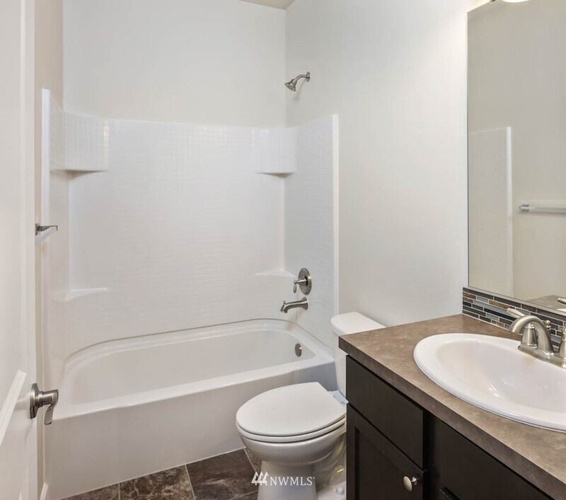 14221 67th Ave E - Photo 5 of 10