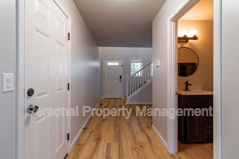 111 Nw 150th St - Photo 2 of 22