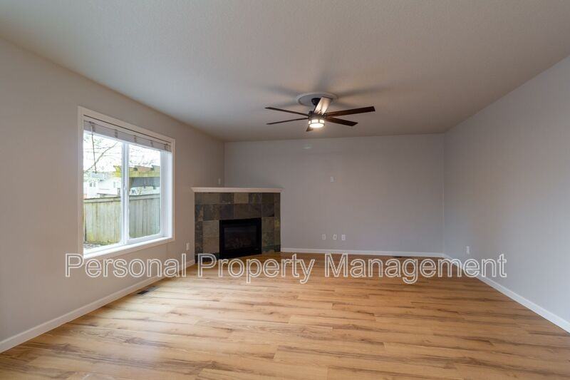 111 Nw 150th St - Photo 4 of 22