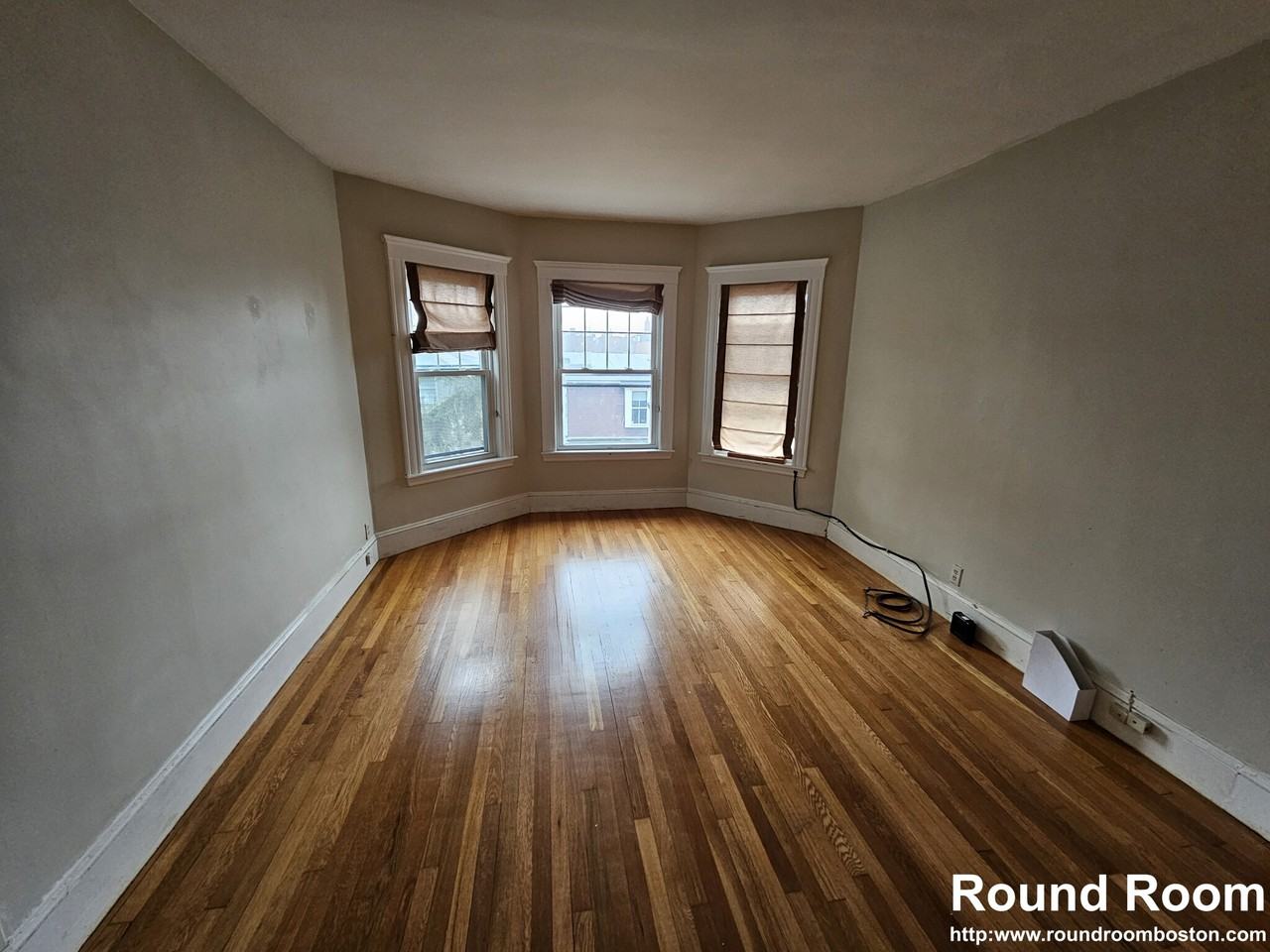 82 Walnut St #3 - Photo 4 of 36