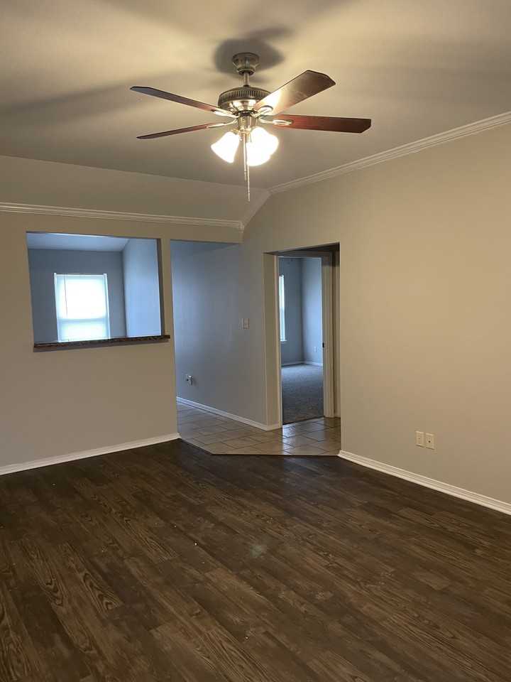 12312 Amaranth Dr - Photo 3 of 11