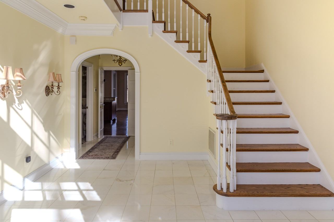 3 Jupiter Hills Ct - Photo 3 of 50