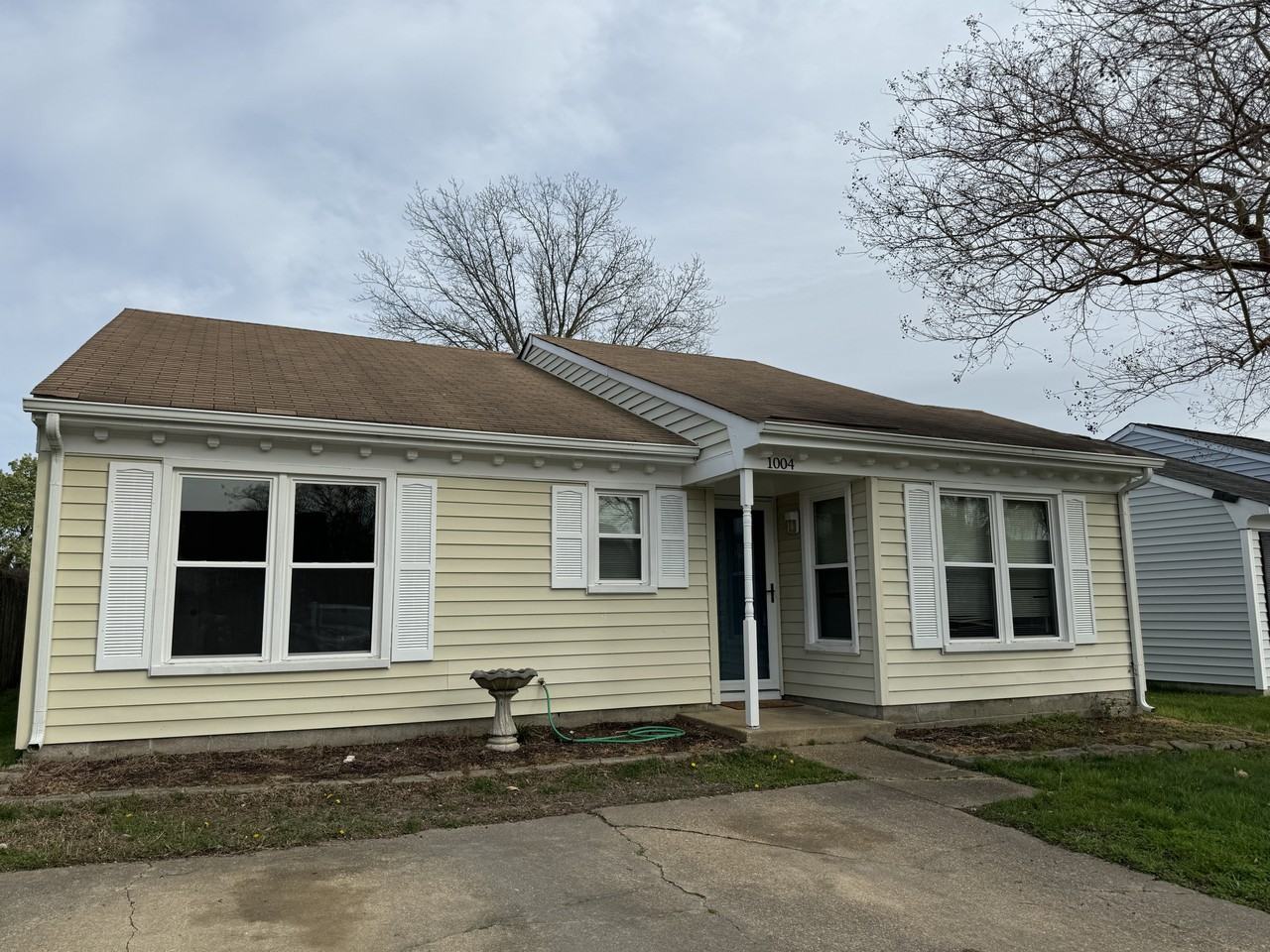 1004 Culver Ln - Photo 2 of 11