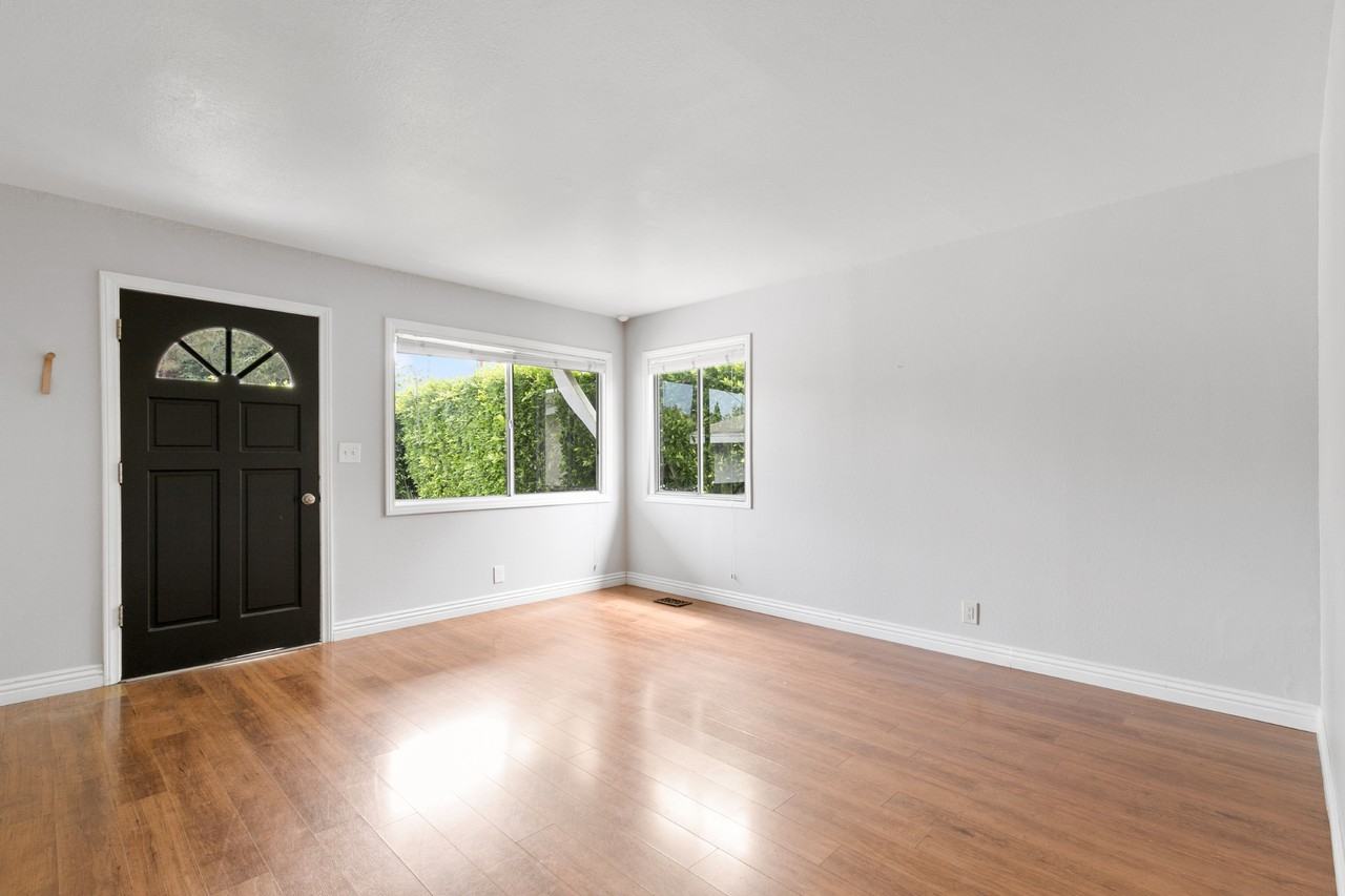 1265 Van Horne Ln #NA - Photo 4 of 16