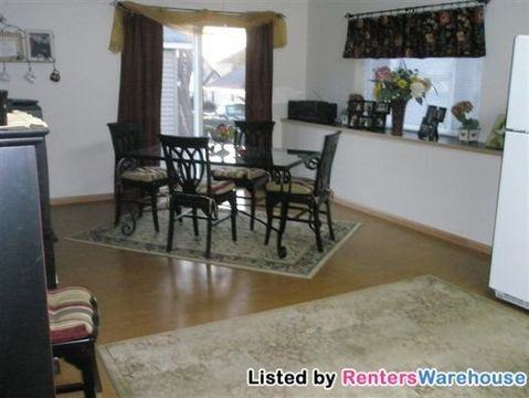 2884 Lakeshore Ave - Photo 3 of 5