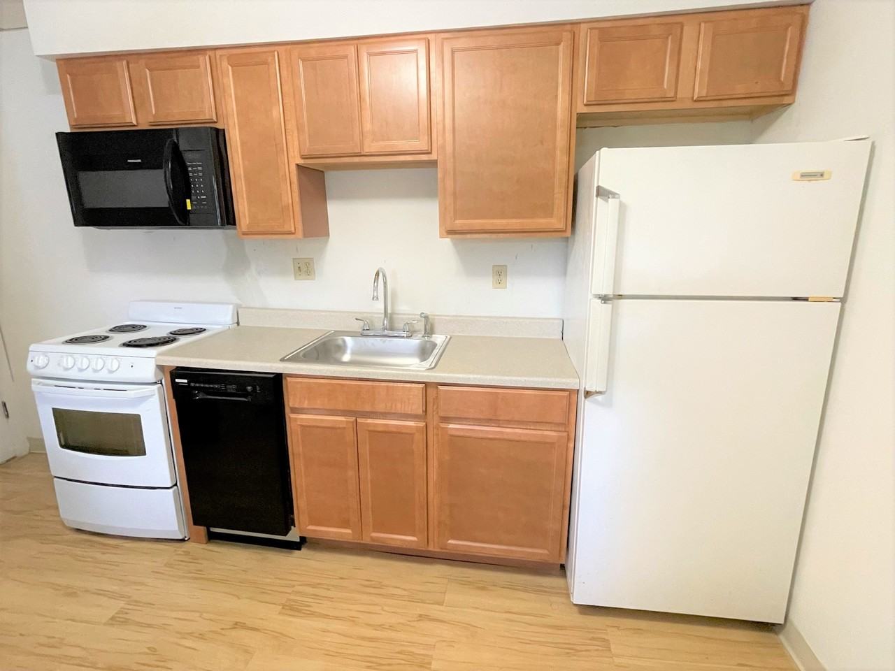 2419 Beechwood Boulevard #B - Photo 5 of 35