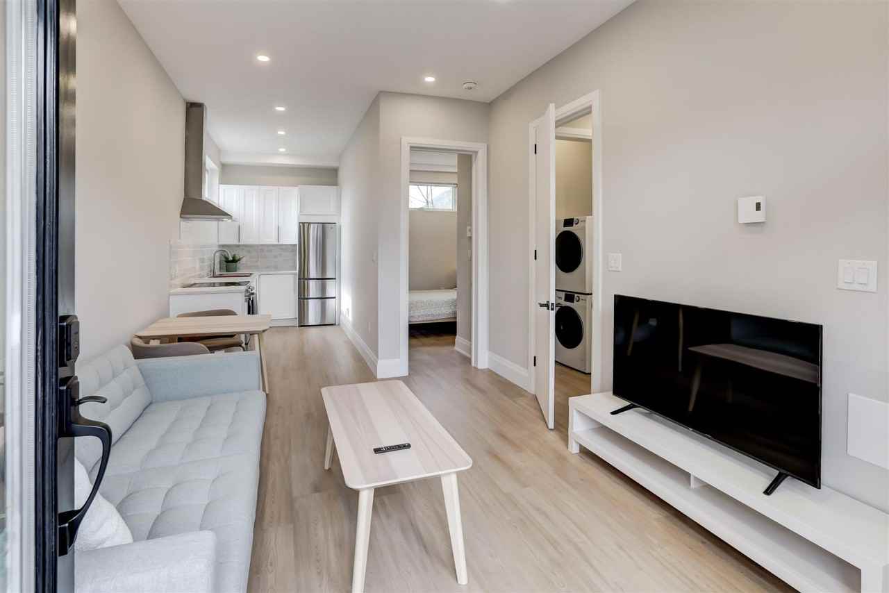 203 Weir St N - Photo 3 of 17