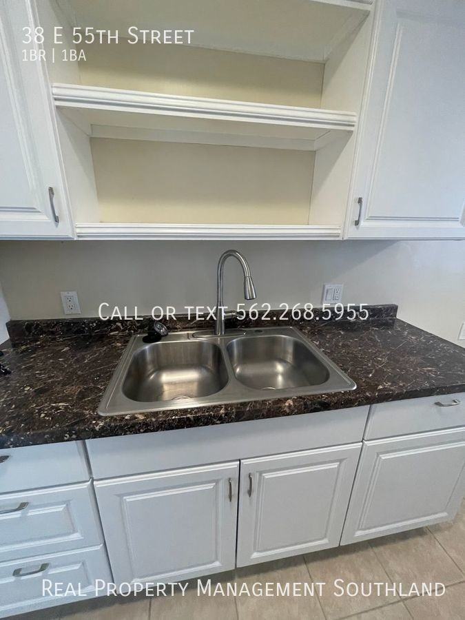 38 E 55th St - Photo 2 of 18