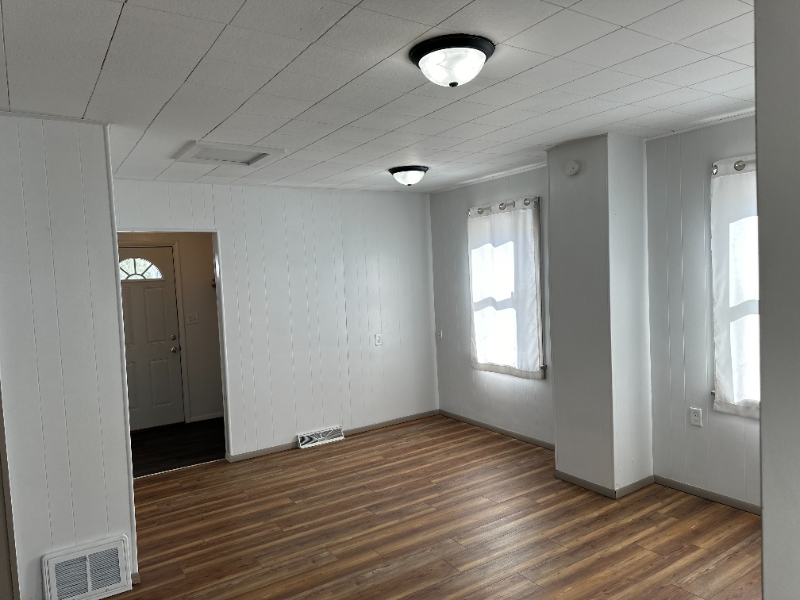 623 22nd Ave N - Photo 2 of 13