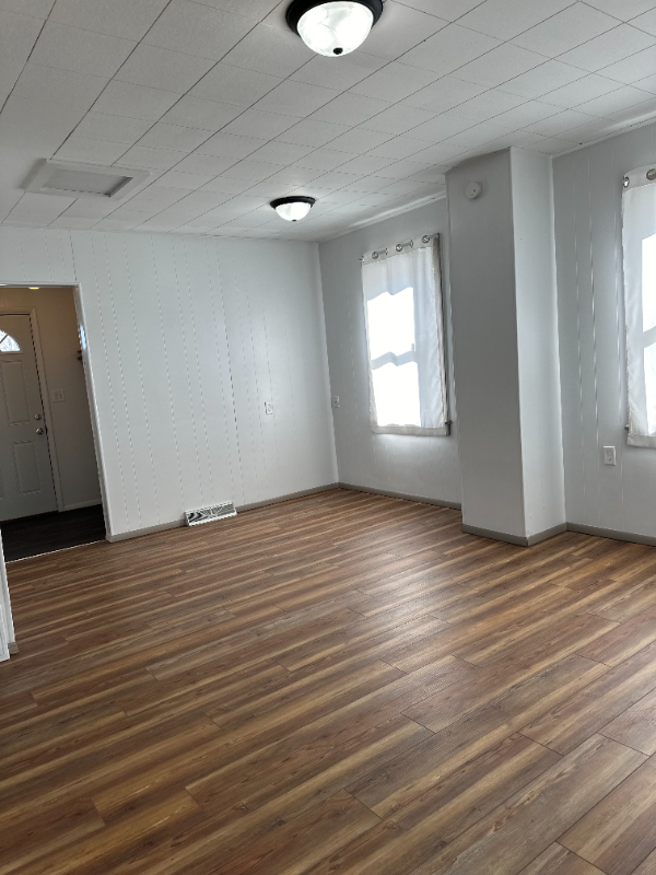 623 22nd Ave N - Photo 3 of 13