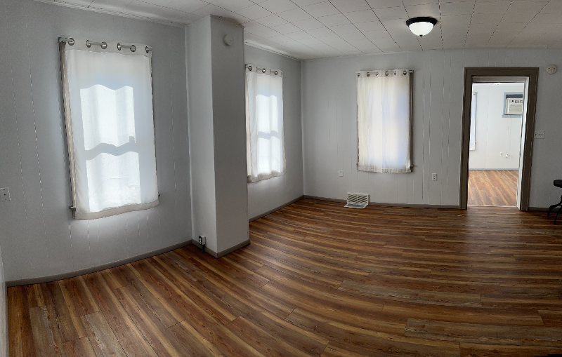 623 22nd Ave N - Photo 5 of 13